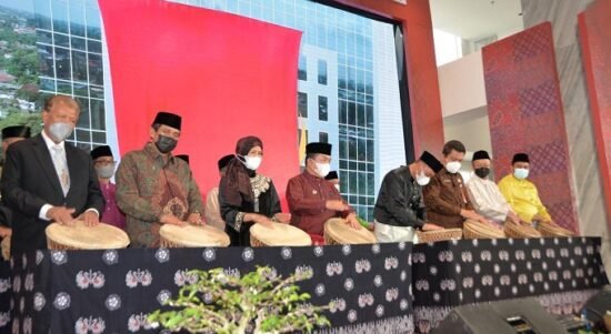 Gubernur Jambi Al Haris