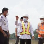 al haris tinjau pelabuhan