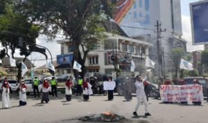 unjuk rasa unjuk rasa