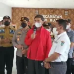 Tinjau pasar murah