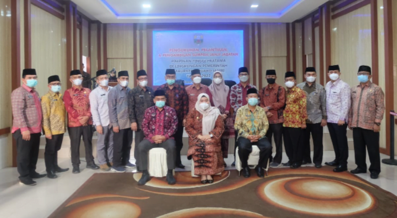 masnah lantik eselon II masnah lantik eselon II