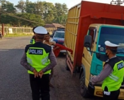 truk batu bara ditilang truk batu bara ditilang