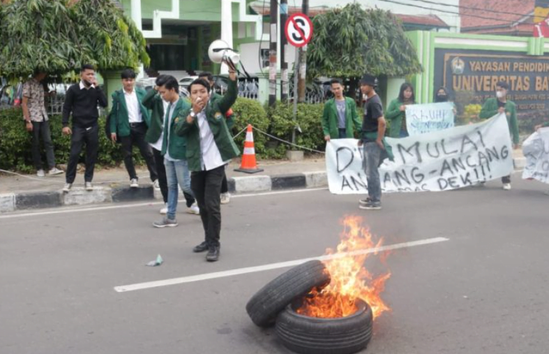 aksi mahasiswa aksi mahasiswa