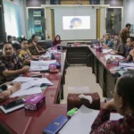 rapat bedah rmah