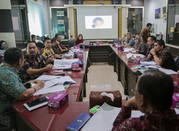 rapat bedah rmah rapat bedah rmah