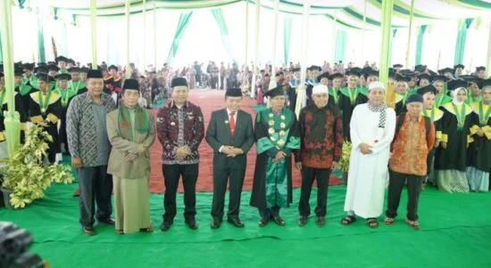 alharis wisuda