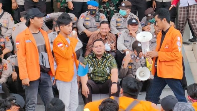 pinto temui massa pinto temui massa